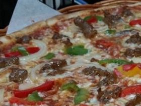 Stor pizza med kebabkjøtt.........kr.169,-